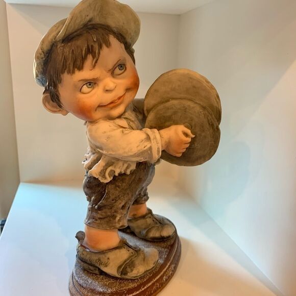 Darling Boy Figurine by Armani - Picture 3 of 7